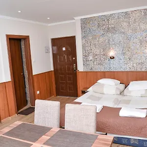 Media Panzio Es Apartmanhaz Pensjonat Hajdúszoboszló